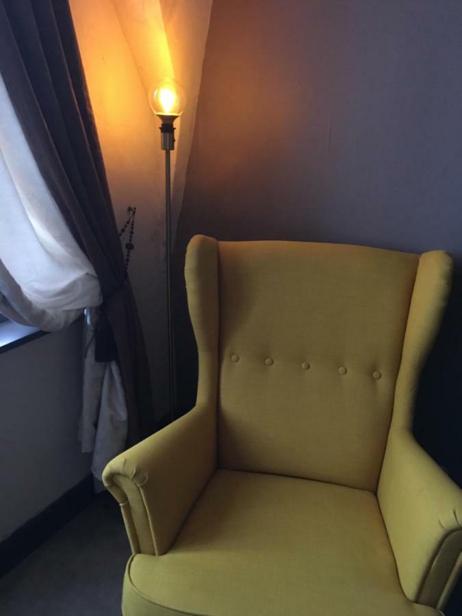 B&B Le Grand Cabaret นิวว์ปอร์ท ภายนอก รูปภาพ